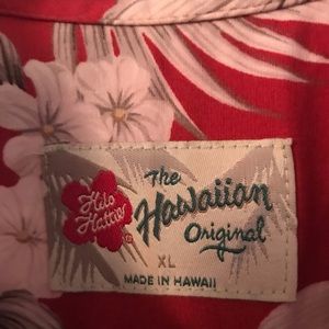 Hilo Hattie Men’s Hawaiian Shirt